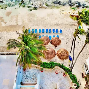 Pelicano - Beachfront *** Playa del Carmen